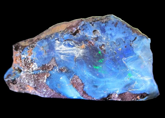 Féldrágakövet fedeztek fel egy Antarktiszon talált meteoritban