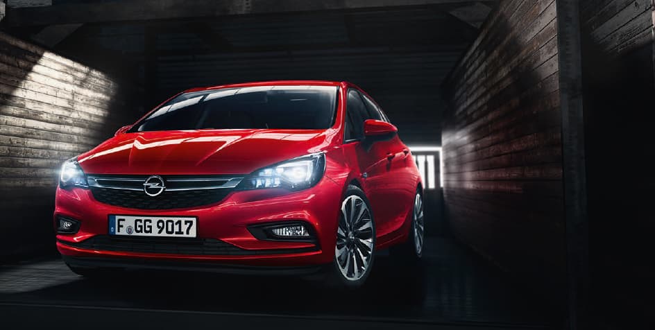 Genfi Autószalon: Az Opel Astra lett az év autója