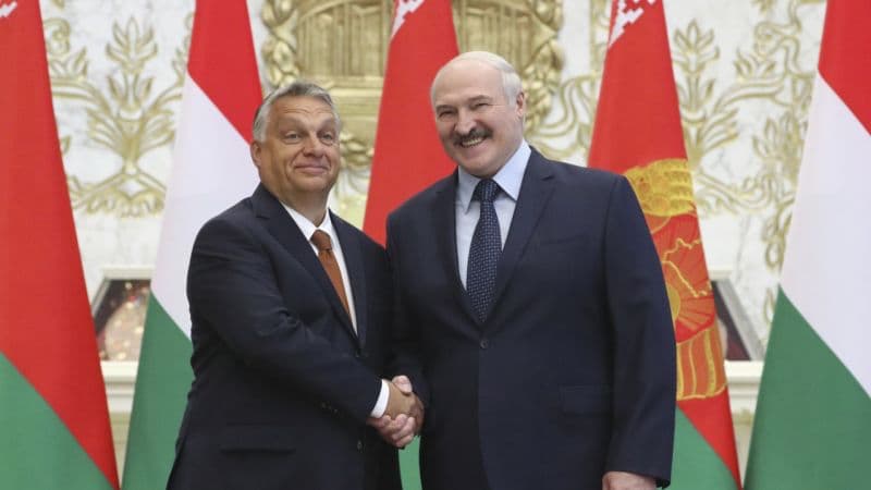 Mit szeret Lukasenkán a NER?