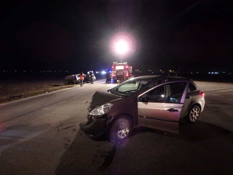 Újabb baleset a 63-ason - ezúttal Hegyéténél ütközött két autó