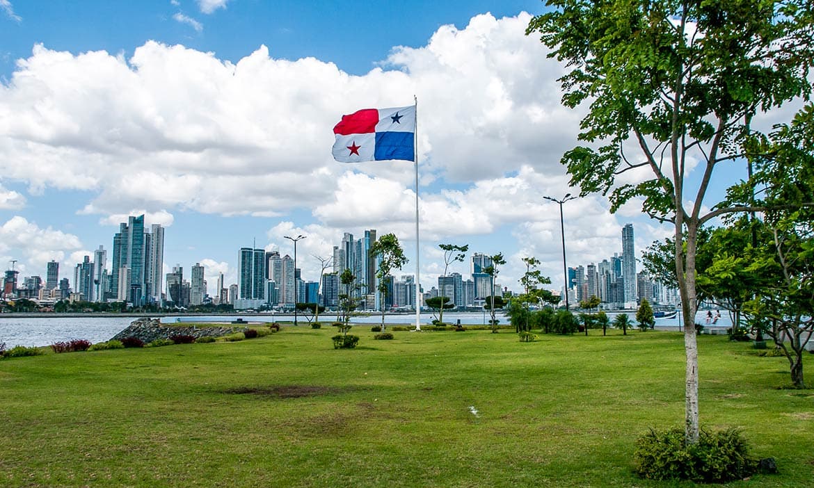 Panama visszahazahívja uniós nagykövetét a pénzmosásban érintett országok EU-s listája miatt