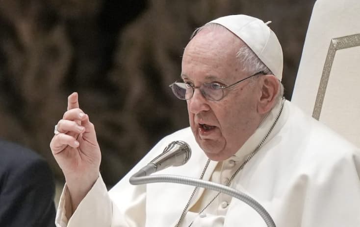 "Elég a háborúból, elég a támadásokból, elég az erőszakból! Mondjunk igent a párbeszédre és a békére!" -  hangsúlyozta Ferenc pápa