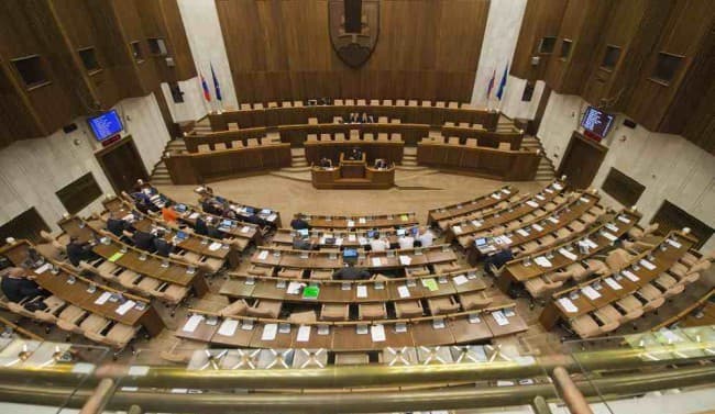 Pénteken befejeződik a parlament jelenlegi ülése