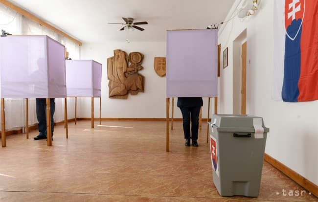Elvileg nem lehet kivinni a szavazólapokat a szavazóhelyiségekből
