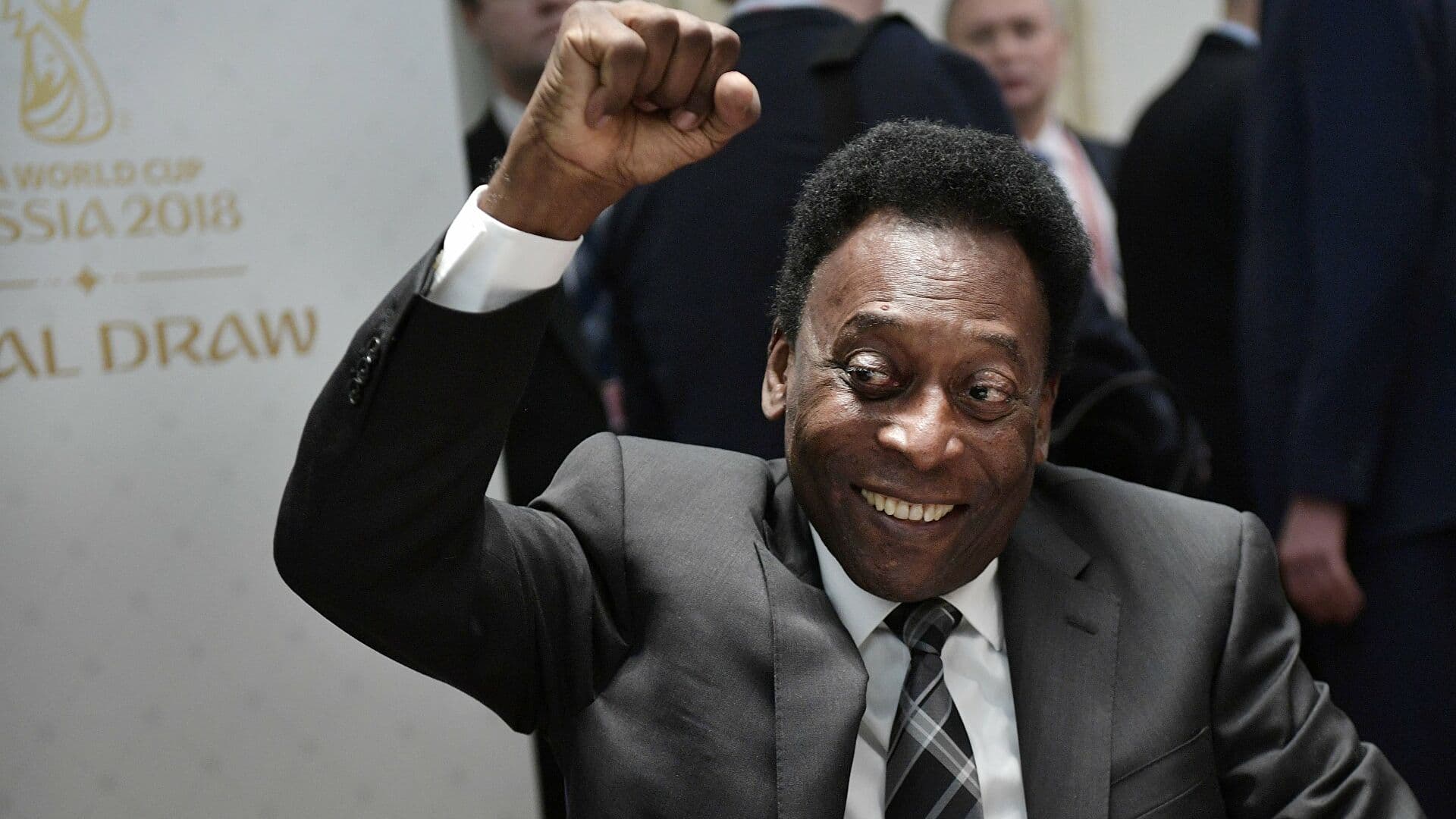 Javul Pelé állapota, videóval üzent a rajongóinak