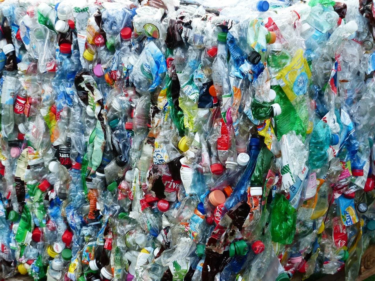 Az újrahasznosított PET-palackokból újak állíthatók elő
