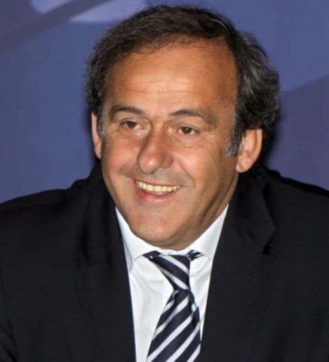 UEFA - A német szövetségi elnök: Platini mehet a lecsóba