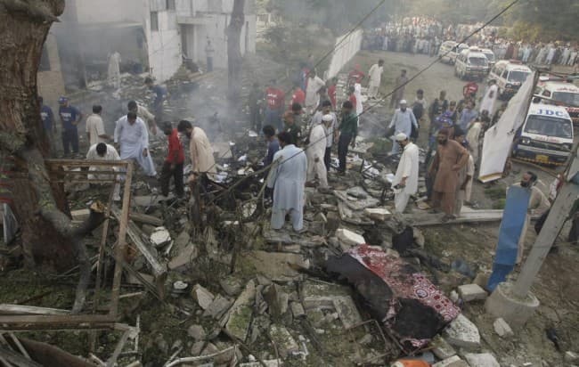 Pokolgép robbant egy pakisztáni kórháznál – rengeteg a halott