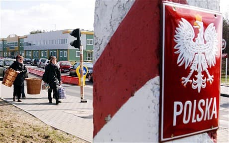 Lengyelország júliusban ideiglenesen visszaállítja a határellenőrzést