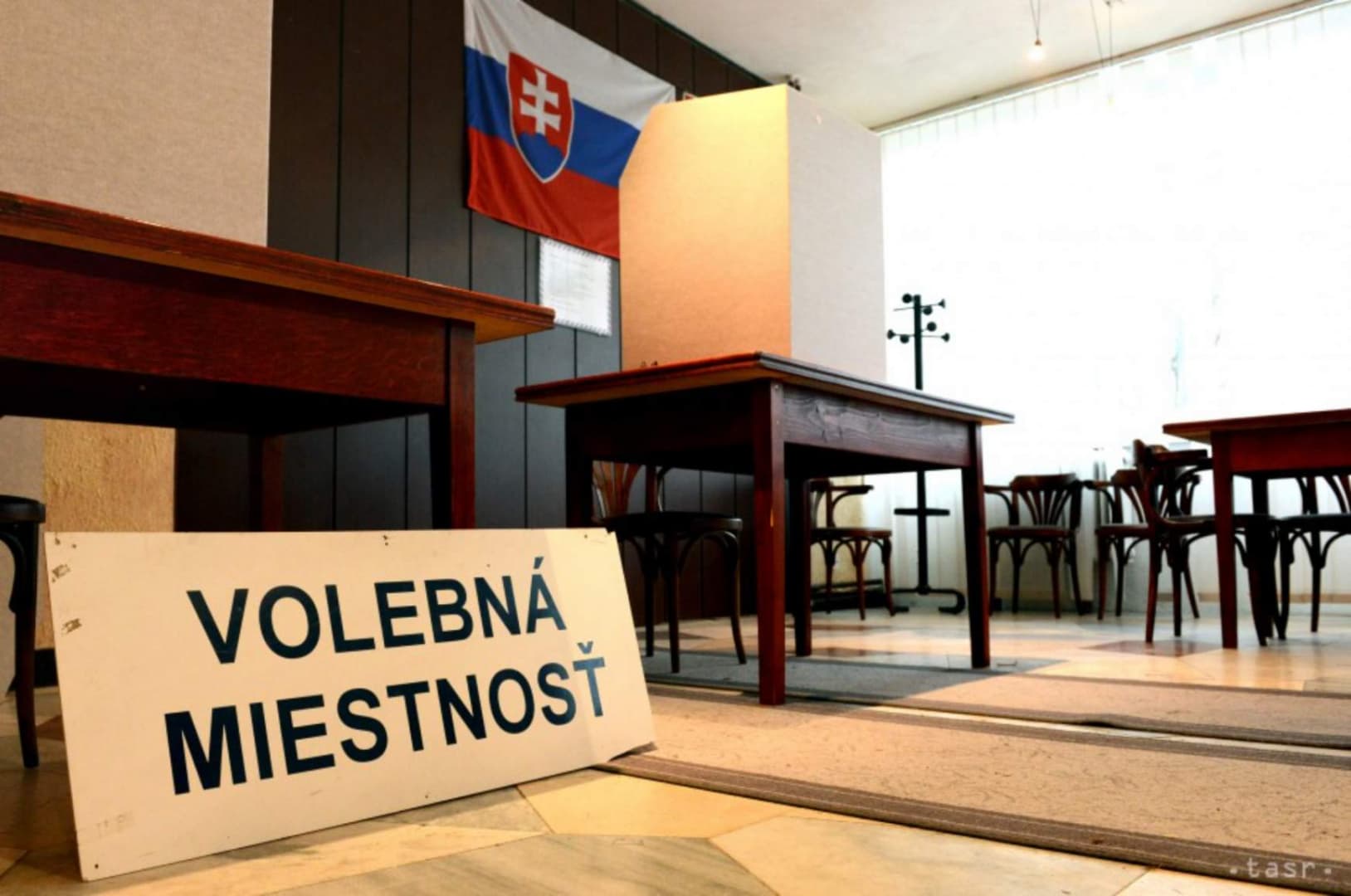 Visszautasítják a minisztériumok, hogy a NATO beavatkozik a szlovákiai választásba