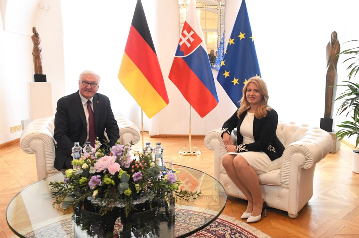 Ukrajna további katonai támogatásáról és az orosz gázról is beszélt a német elnök Kassán