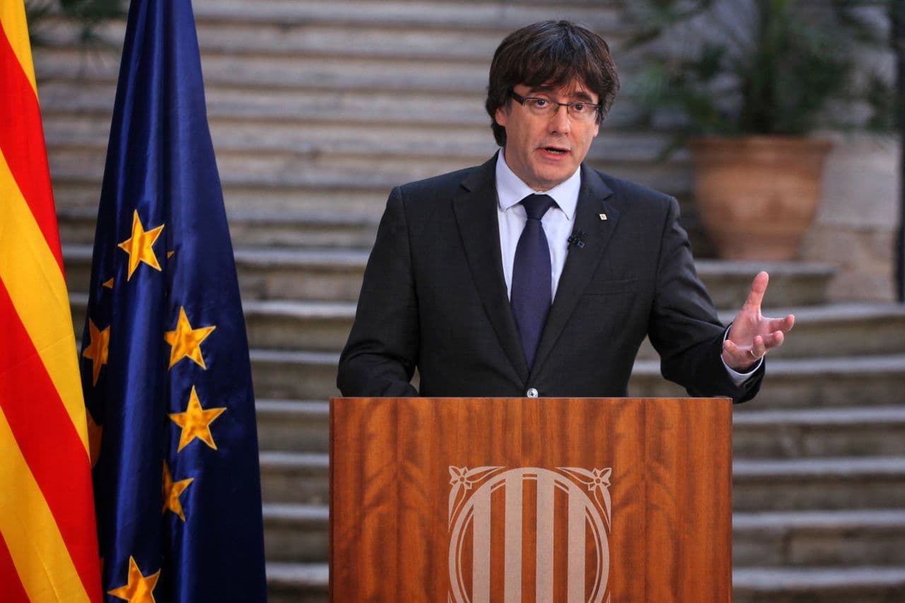 Katalán válság: Körözést adtak ki a katalán elnökre!