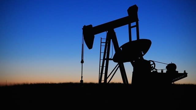 Túlkínálat nyomja le az olajárat