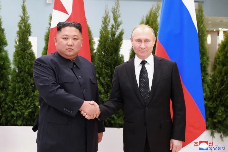 Putyin szeretné szorosabbra fűzni a barátságot Kim Dzsong Unnal - levelezésbe is kezdtek ennek kapcsán