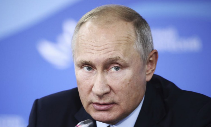 Putyin szerint az amerikai elnök okolható az emelkedő olajárért