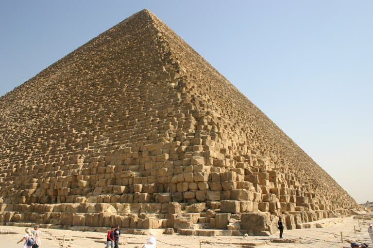 Óriási titkos kamrát találtak a gízai nagy piramisban