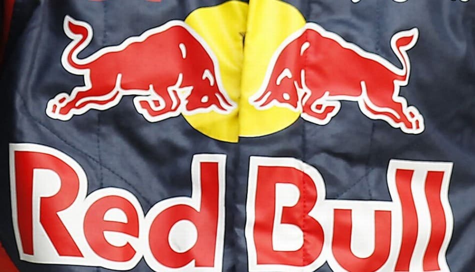 Forma-1 - Hétmillió dollárt fizet a Red Bull a tavalyi költségplafon túllépéséért