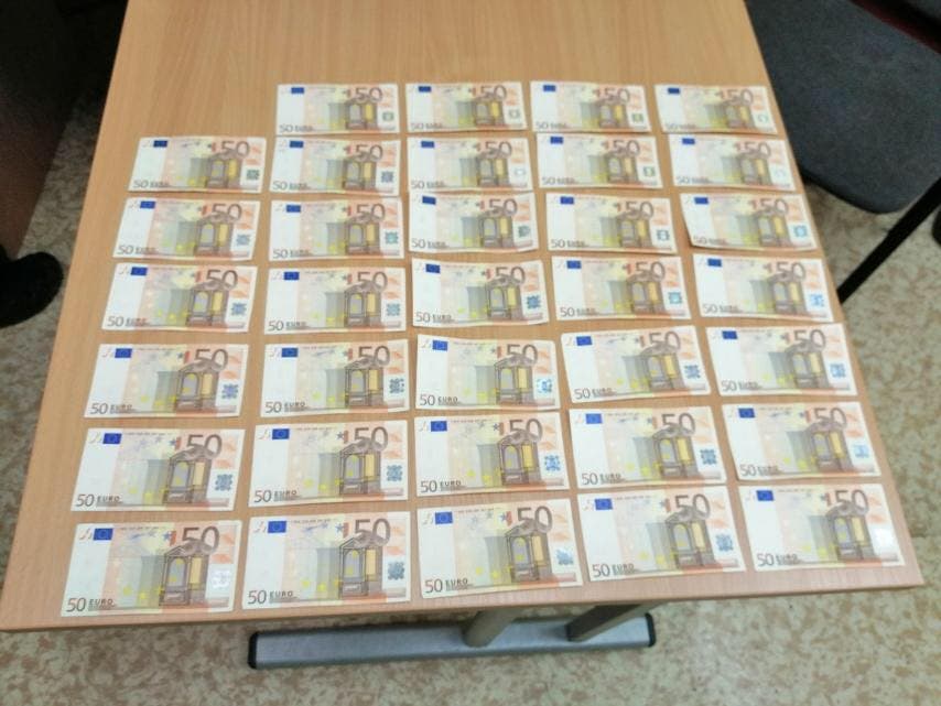 Legközelebbi hozzátartozói nyúlták le az idős néni 18 ezer euróját!