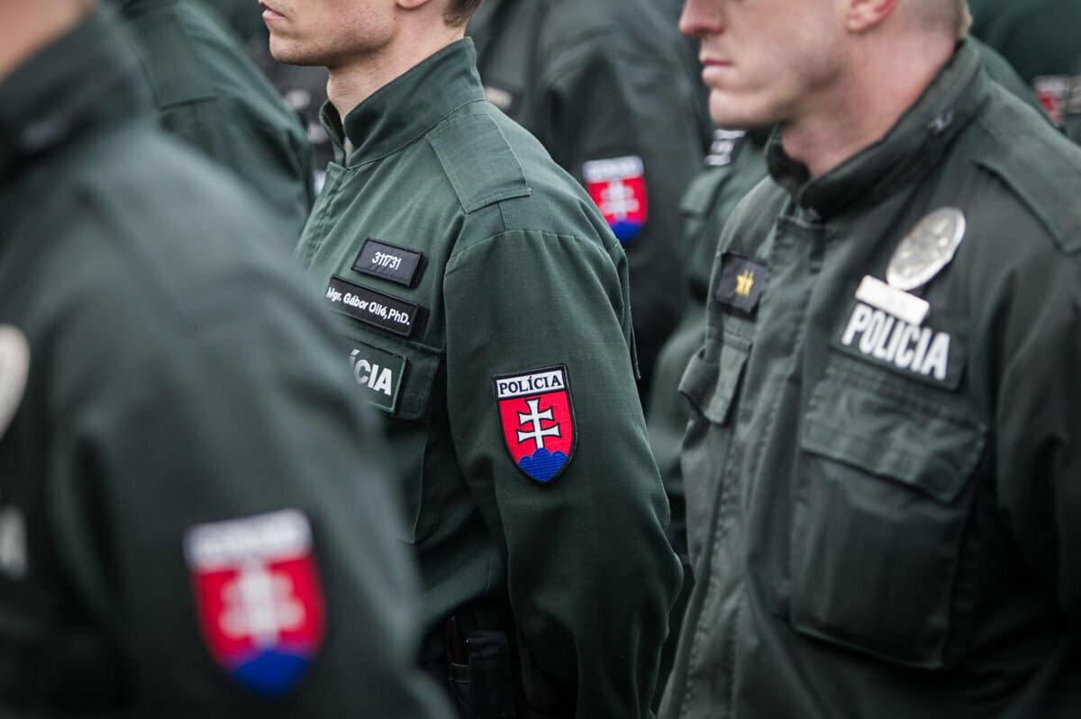 A szlovák rendőrszakszervezet magyar elnöke visszautasítja, hogy Pellegrini megvásárolná a zsarukat