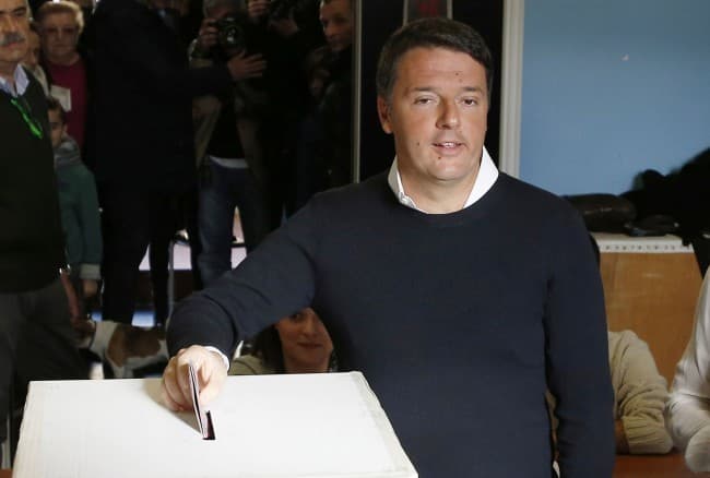 Lemondása ellenére újra kormányfő lehet Matteo Renzi