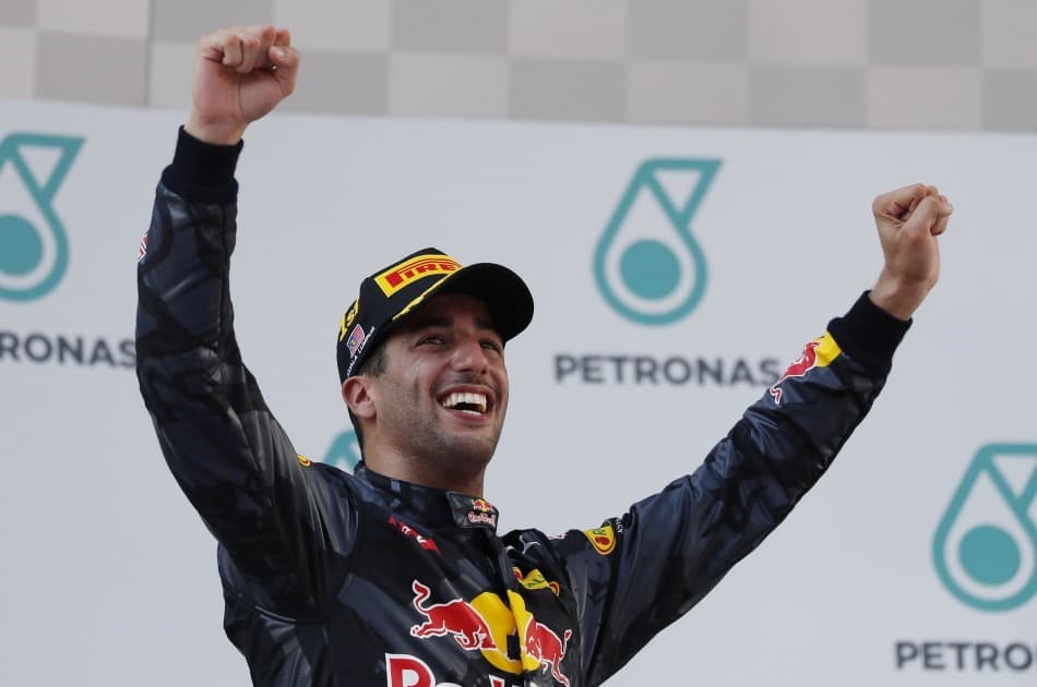 Forma-1 - Ricciardo visszatér a Red Bullhoz