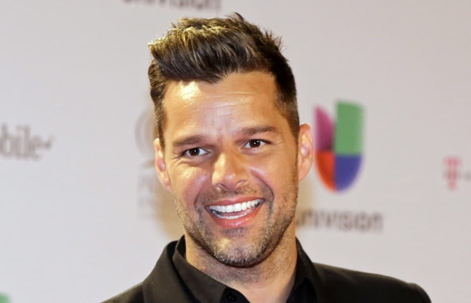 Ricky Martint családon belüli erőszakkal vádolják