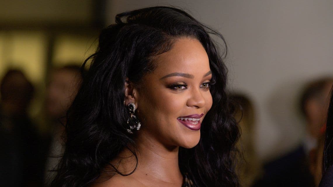 Rihanna melldörzsöléssel próbál hatni a követőire (VIDEÓ)