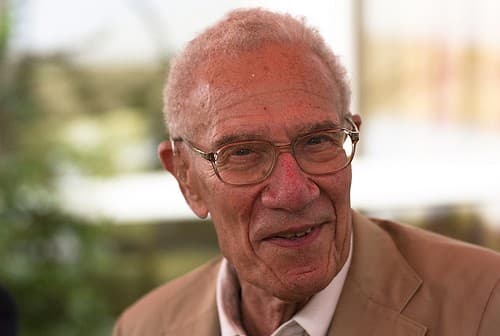 Elhunyt Robert M. Solow közgazdasági Nobel-emlékdíjas