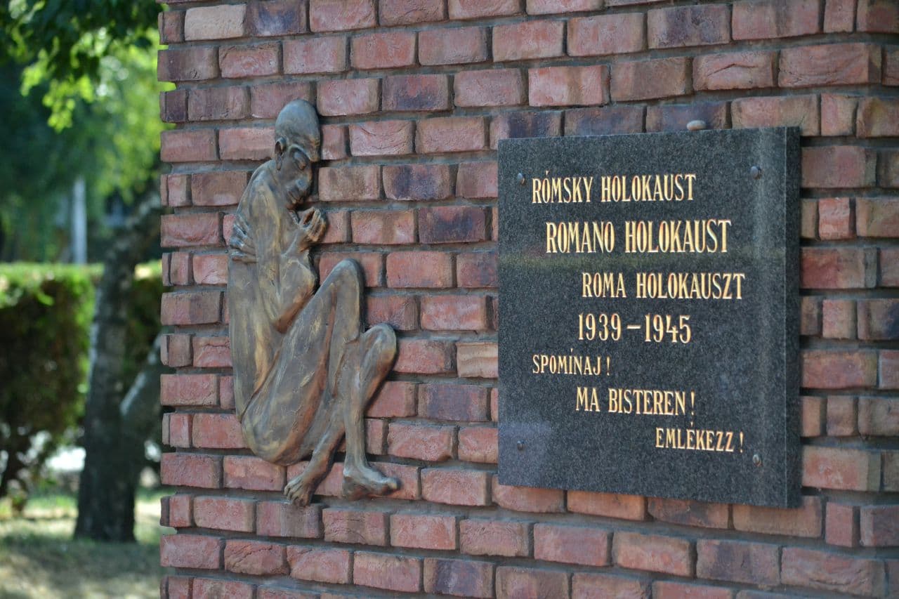 Čaputová, Matovič és Bukovszky is szót ejtett a roma holokausztról