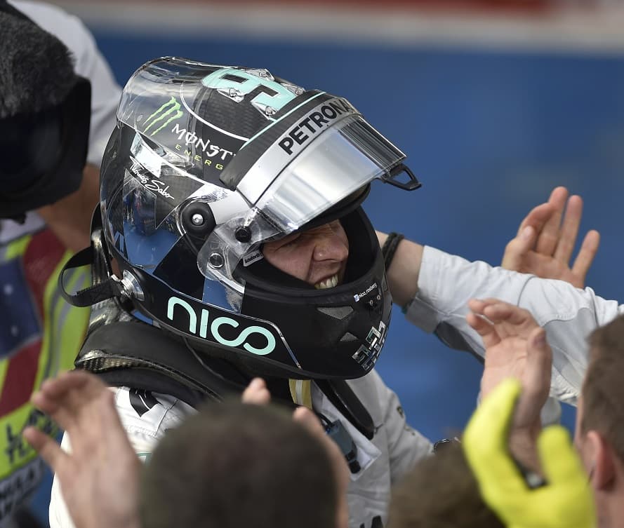 FORMA 1: Rosberg nyerte a rövidített időmérőt pár órával a futam kezdete előtt