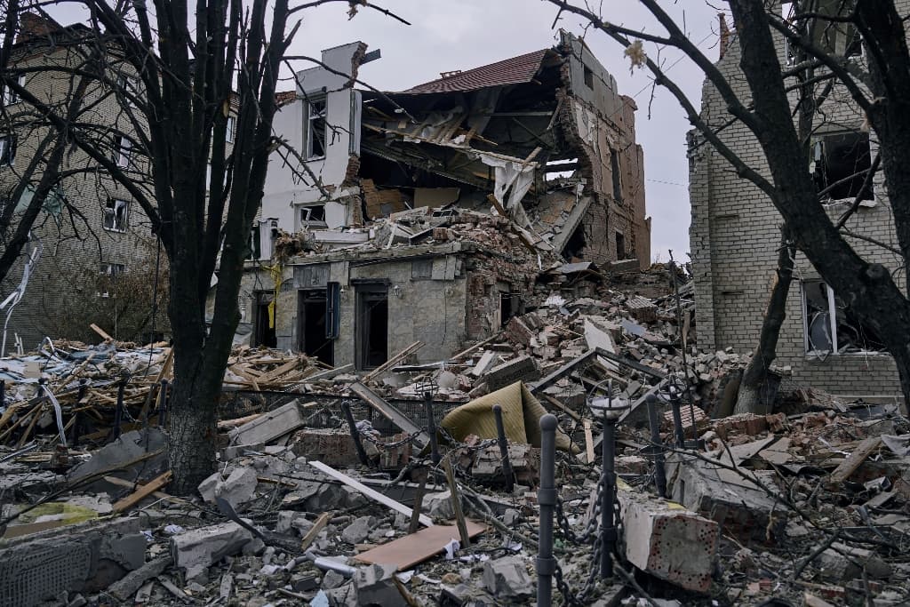Az orosz erők rakétacsapást mértek a Donyeck megyei Szlovjanszkra, sok az áldozat