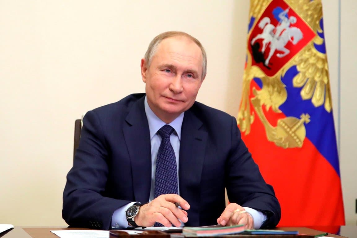 Putyin eldöntötte, hogy rubelben kell fizetni az orosz gázért, Scholz viszont leszögezte, marad az euró vagy a dollár