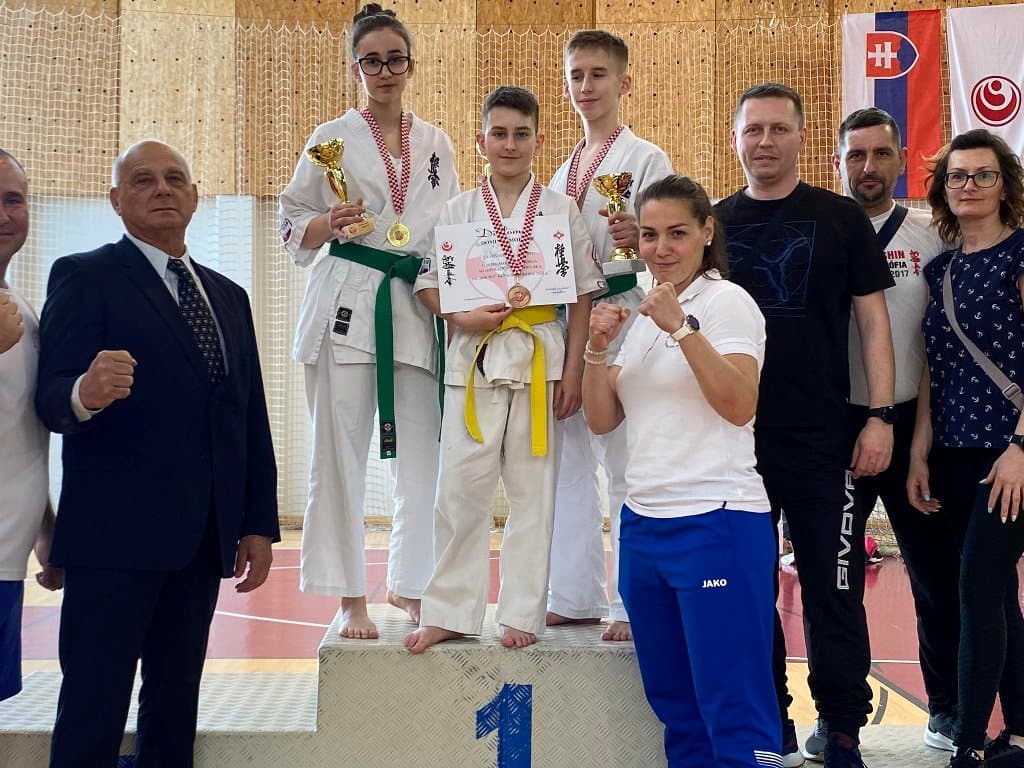 Két bajnoki címmel tértek haza Horvátországból a Seishin Karate Klub növendékei