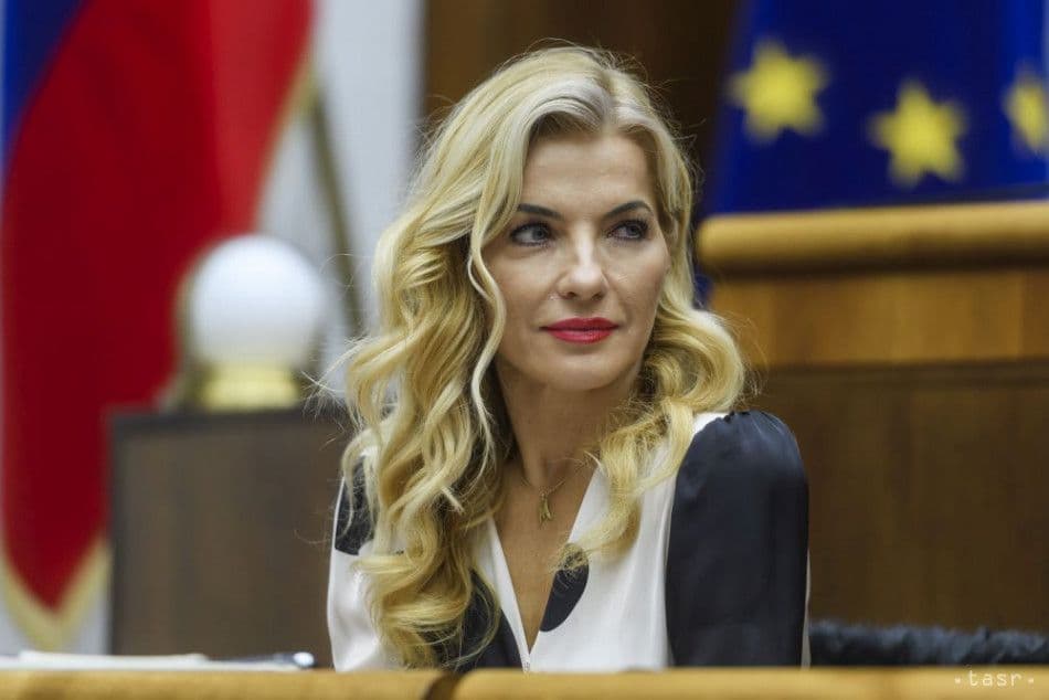 Šimkovičová nem tud részt venni a leváltását célzó hétfői ülésen, más időpontban fognak erről tárgyalni