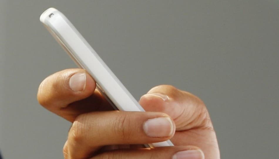 Csalók küldenek hamis SMS-eket a bankok nevében – figyelmeztet a rendőrség