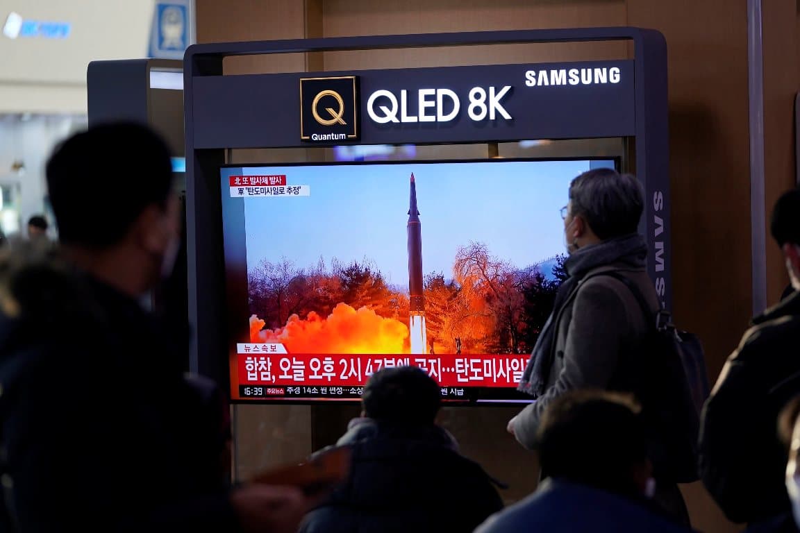 Még csak január közepénél járunk, de Észak-Korea már a harmadik rakétát lőtte ki idén (FOTÓK)