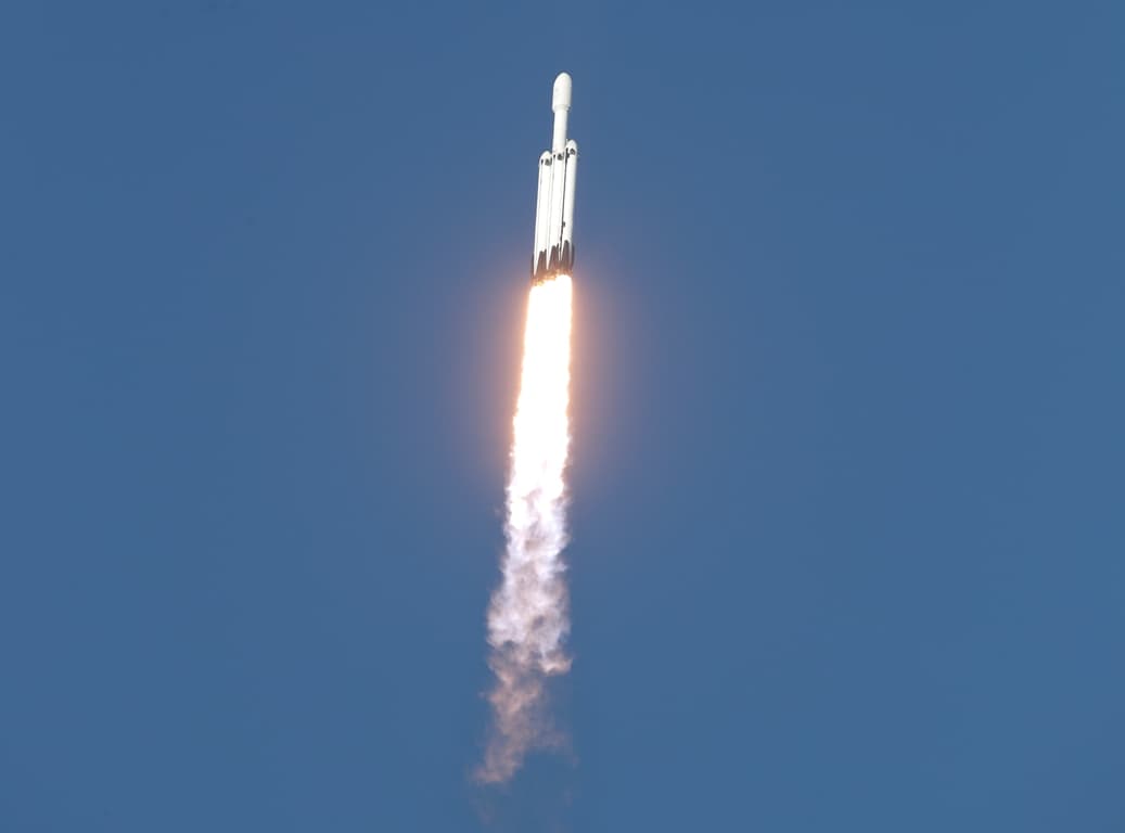 Összekapcsolódott a SpaceX Dragon teherűrhajó az ISS-szel