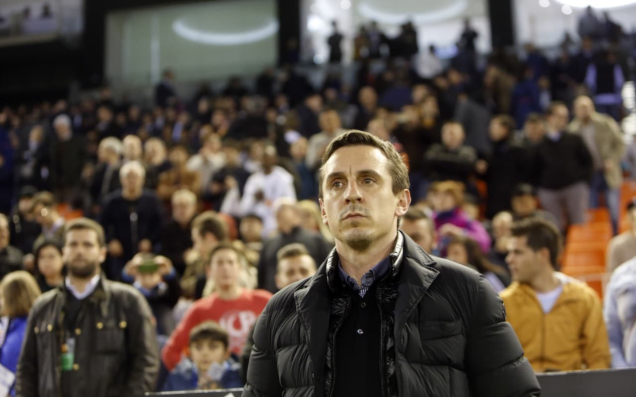 Gary Neville-t kirúgta az FC Valencia