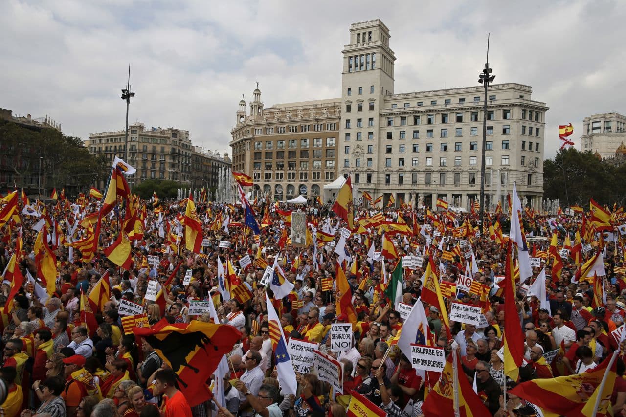 Katalán válság: Megkezdte rendkívüli ülését a spanyol kormány