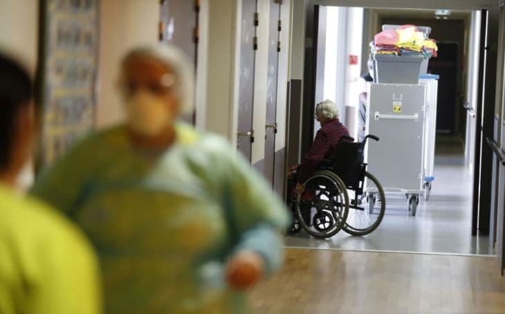 A hernádfalusi szociális otthon újabb klienseit szállították kórházba