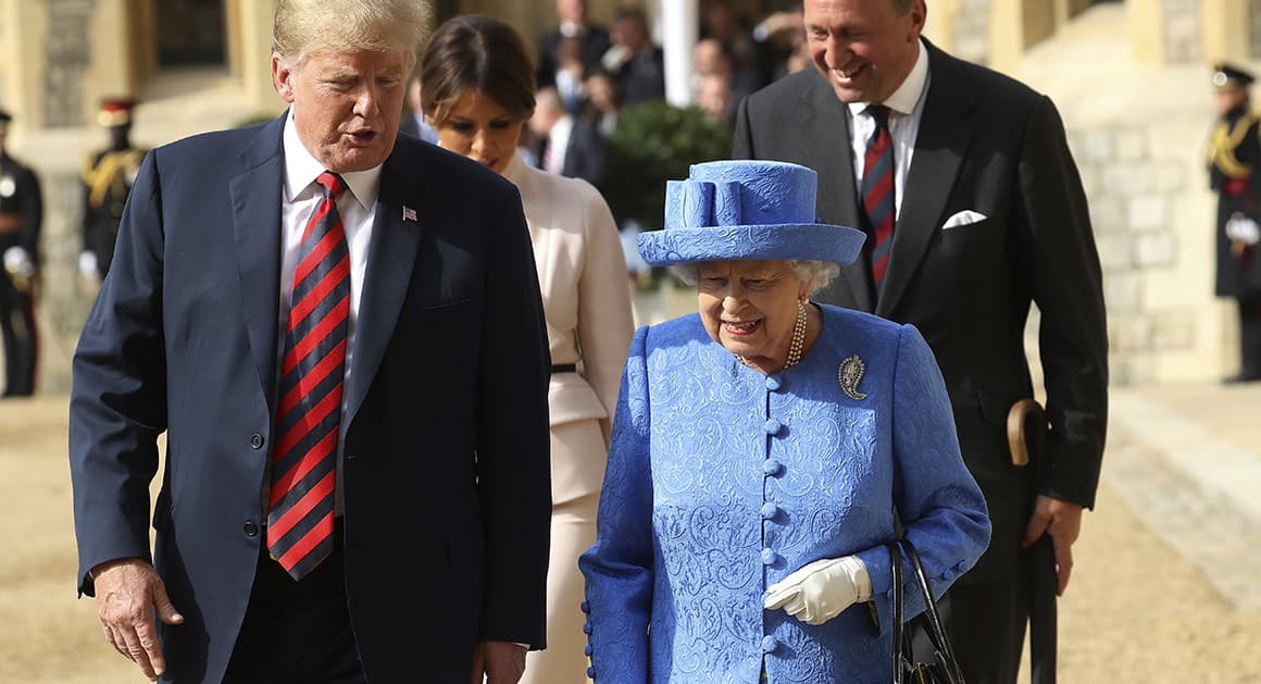 Donald Trump II. Erzsébet királynő vendége lesz júniusban (VIDEÓ)