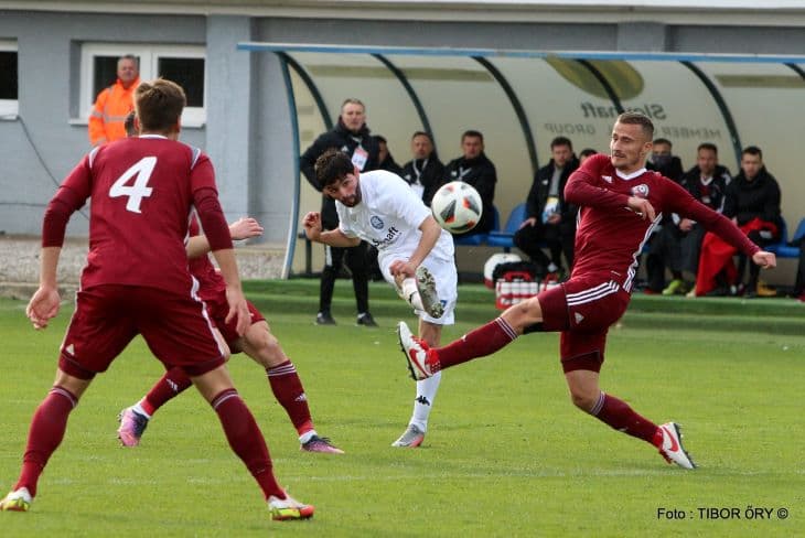 II. labdarúgóliga, 22. forduló: A Pomléban a végjátékban egyenlített az éllovas Podbrezová