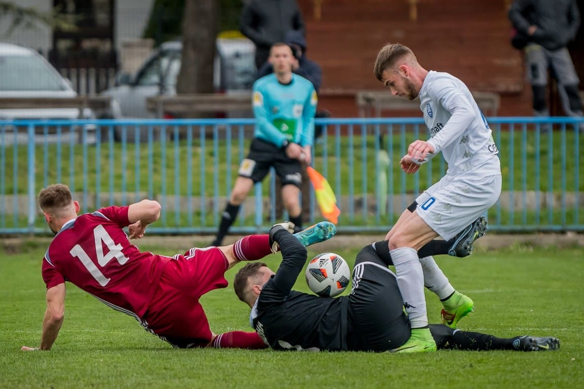 II. labdarúgóliga, 24. forduló: Az éllovas Podbrezová elleni bajnokin dupláznának a komáromiak
