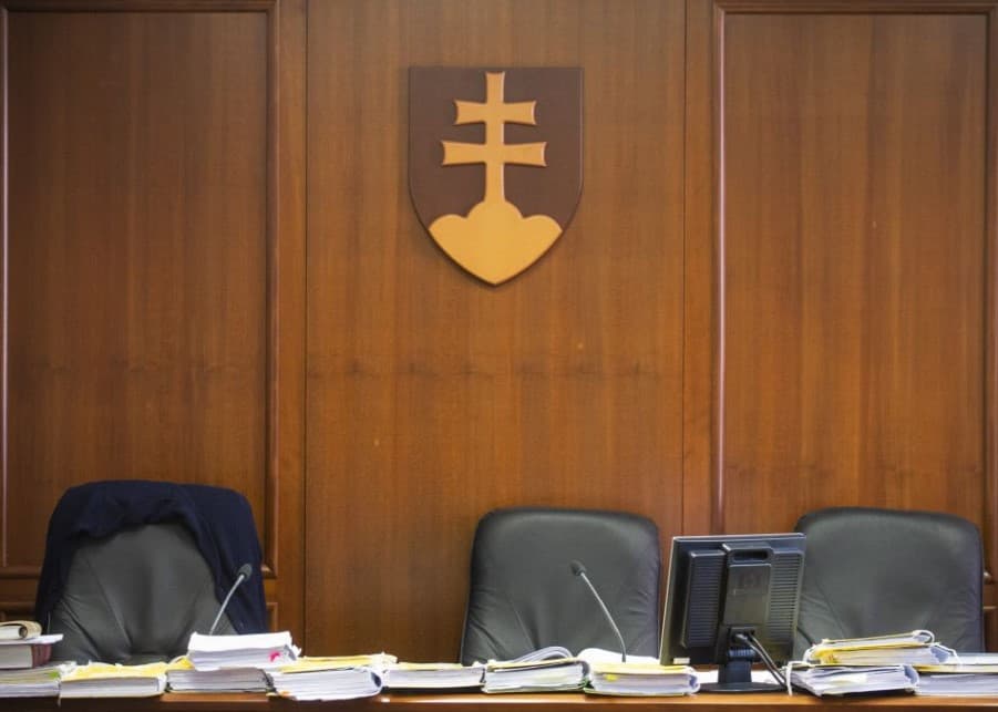 A kormány kinevezte a Bírói Tanács két tagját, egy hely üresen maradt