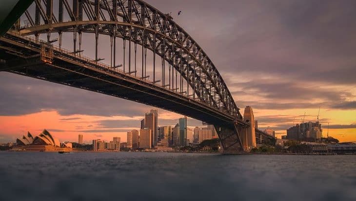 Sydney kikötőjét kajakosok tisztítják meg a szeméttől