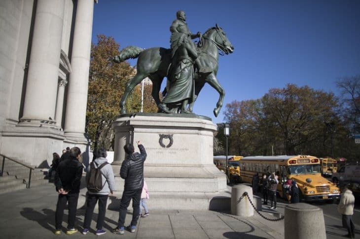 New York eltávolítaná Theodore Roosevelt szobrát, Trump ellenzi