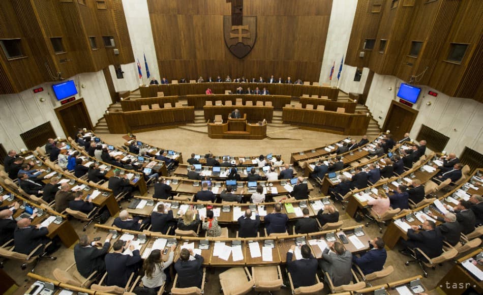 Parlament: Az ülés csütörtöki napja személyi választásokkal zárult