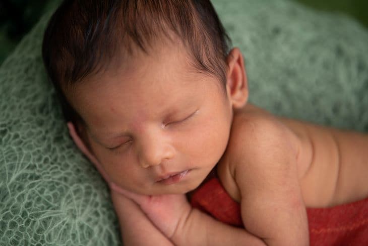 Sokkolta a szülőket újszülött gyermekük látványa - ritka genetikai anomáliával született a csöppség (FOTÓK)