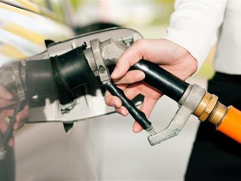 Alig észrevehetően nőtt a benzin és a gázolaj ára Szlovákiában