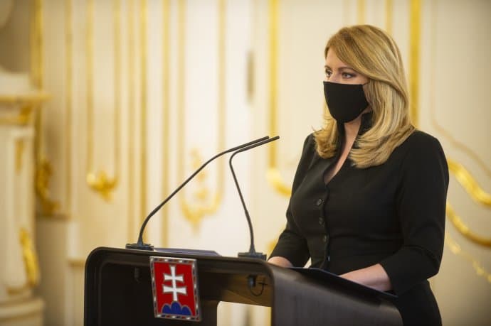 Čaputová aláírta a törvényjavaslatot: április végéig adómentesen vásárolhatunk védőmaszkokat